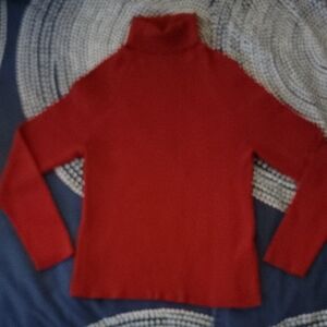 Banana Republic Women's Red Turtleneck Sweater